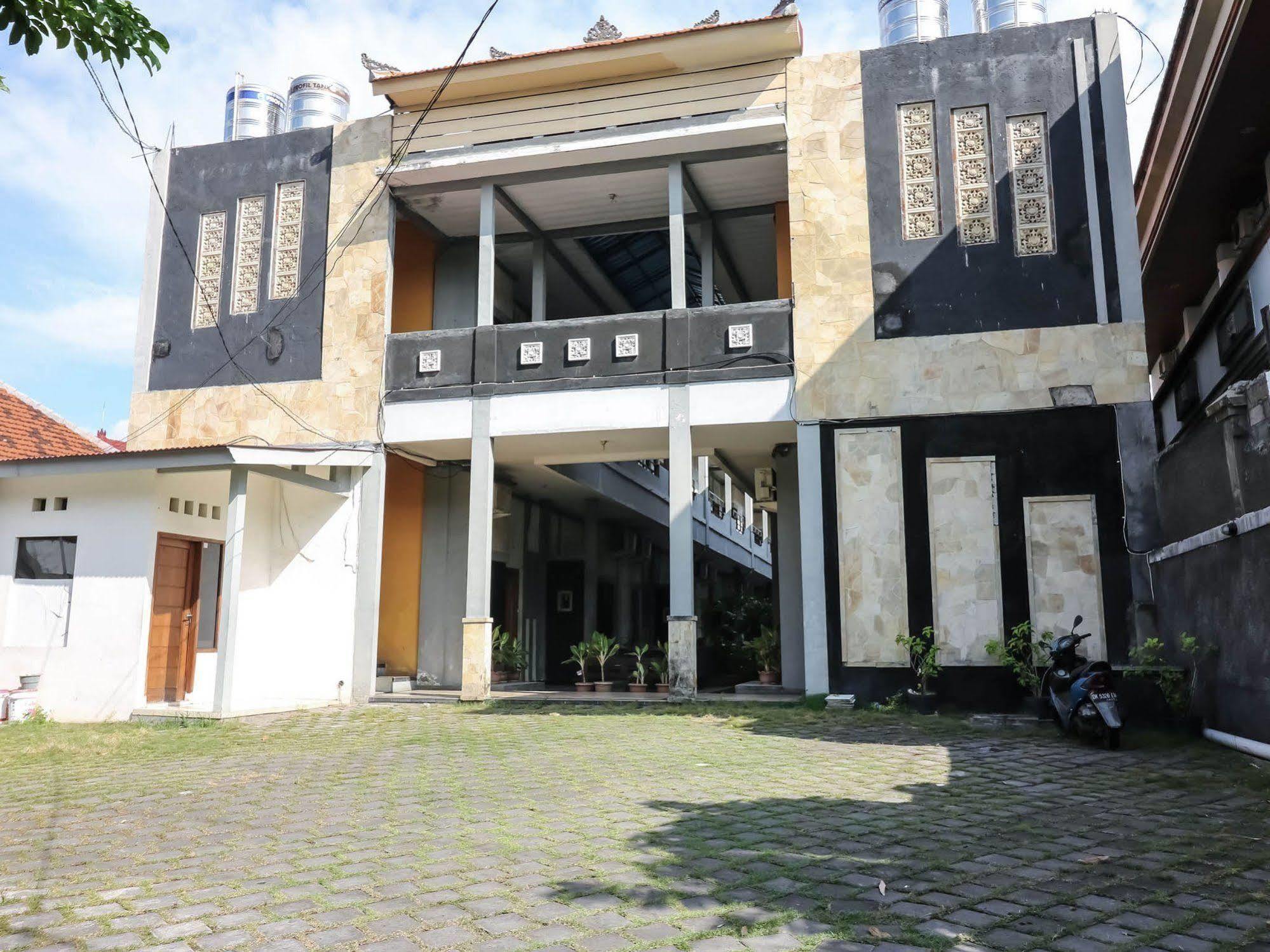 Super Oyo 91495 Hotel Indah Residence 덴파사르 외부 사진