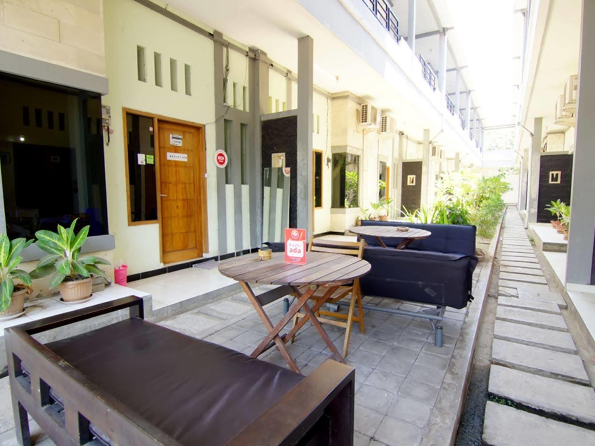 Super Oyo 91495 Hotel Indah Residence 덴파사르 외부 사진
